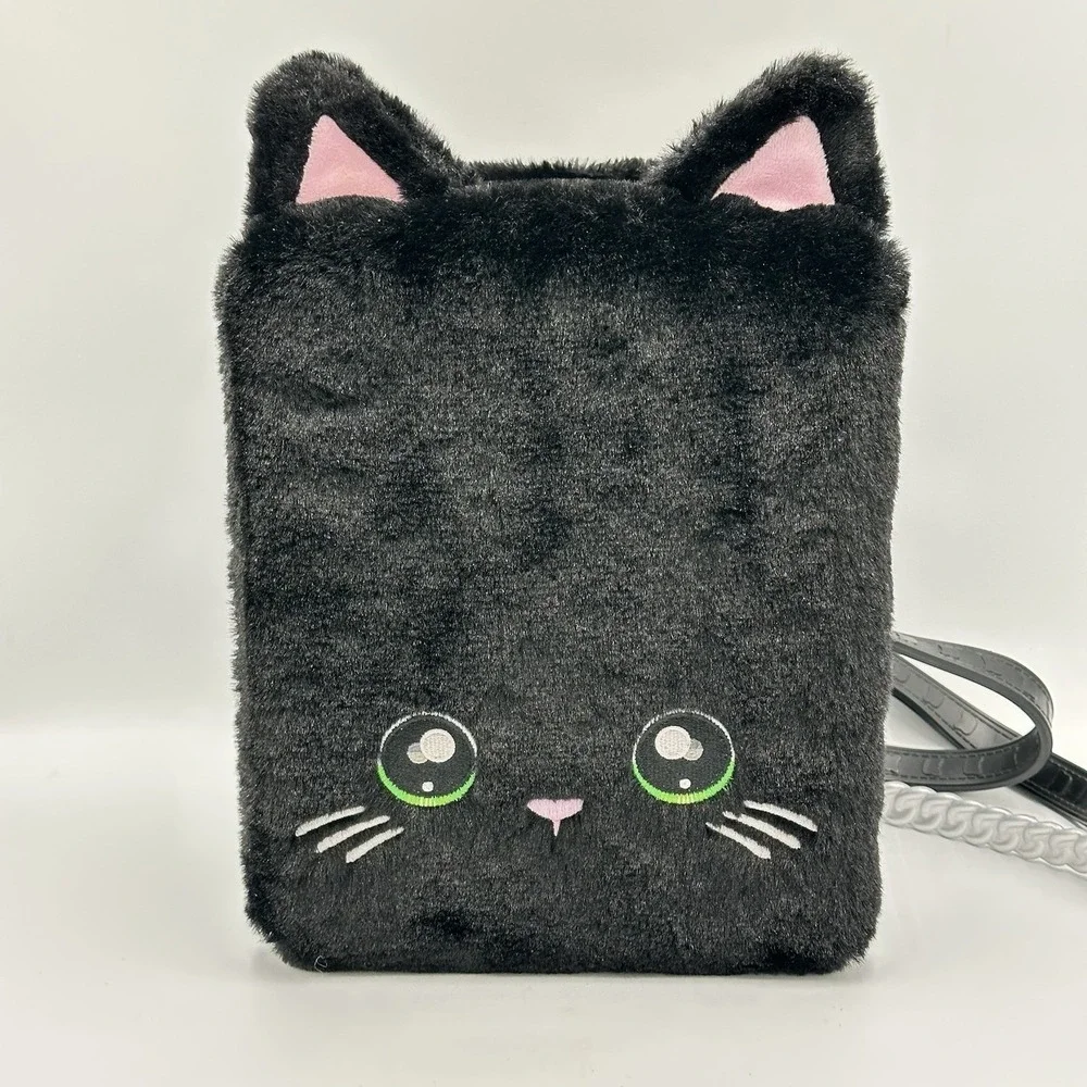 MGA Na! Na! Na! Surprise Meow Doll Playset Purple Hair Cat Ear Case